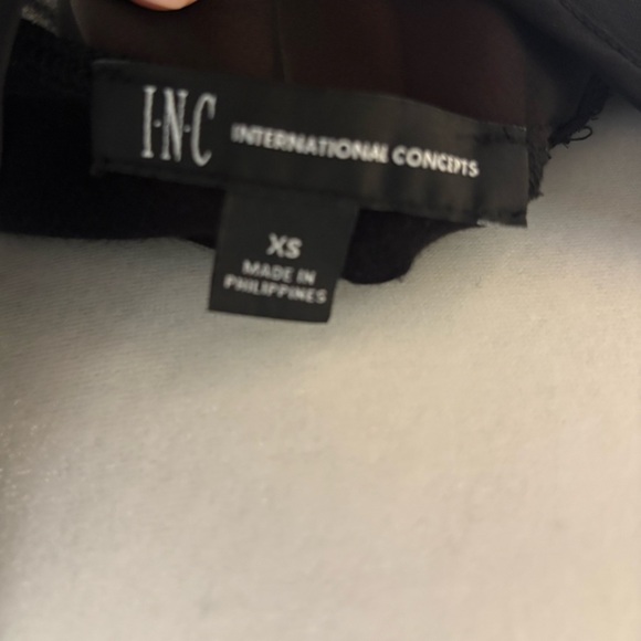 INC International Concepts Black Sleeveless Sheer-Trim Top – XS - Picture 4 of 4